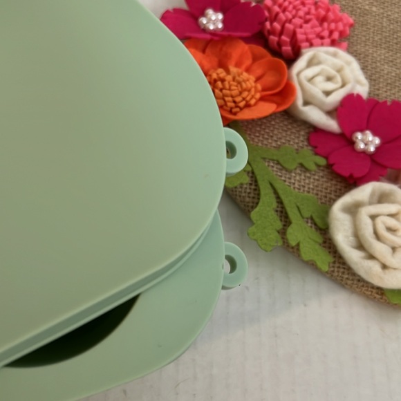 Ice Cube Tray Large Capacity Ice Lattice with Cover NEW!!! Pretty Green - Picture 8 of 11